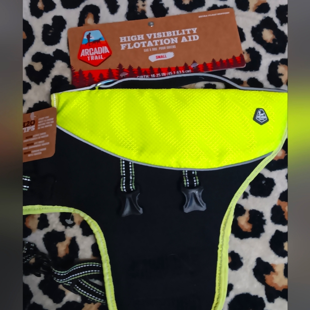 Arcadia trail floatation aid and travel harness with compass for small dog